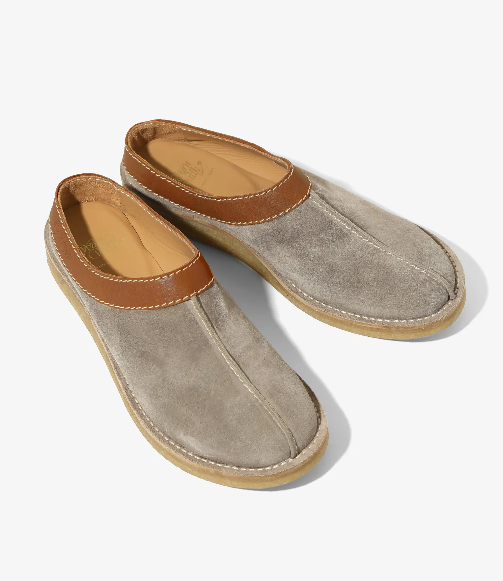 QR Centre Seam Slip-In Moccasin – Sand Suede